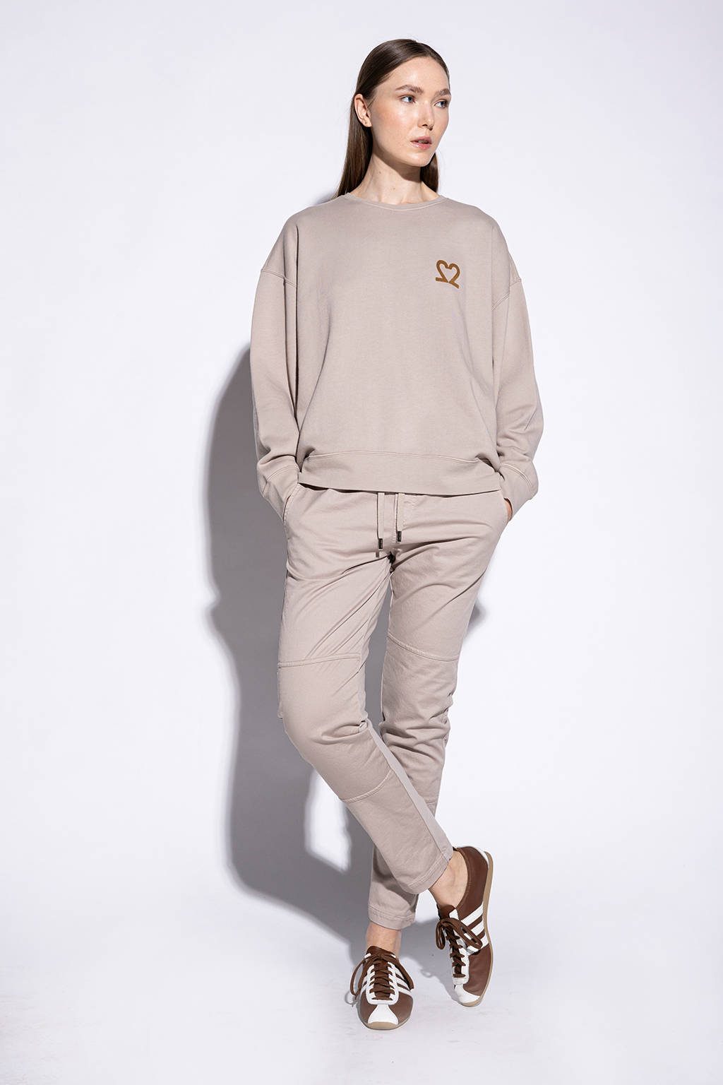 #farben_taupe