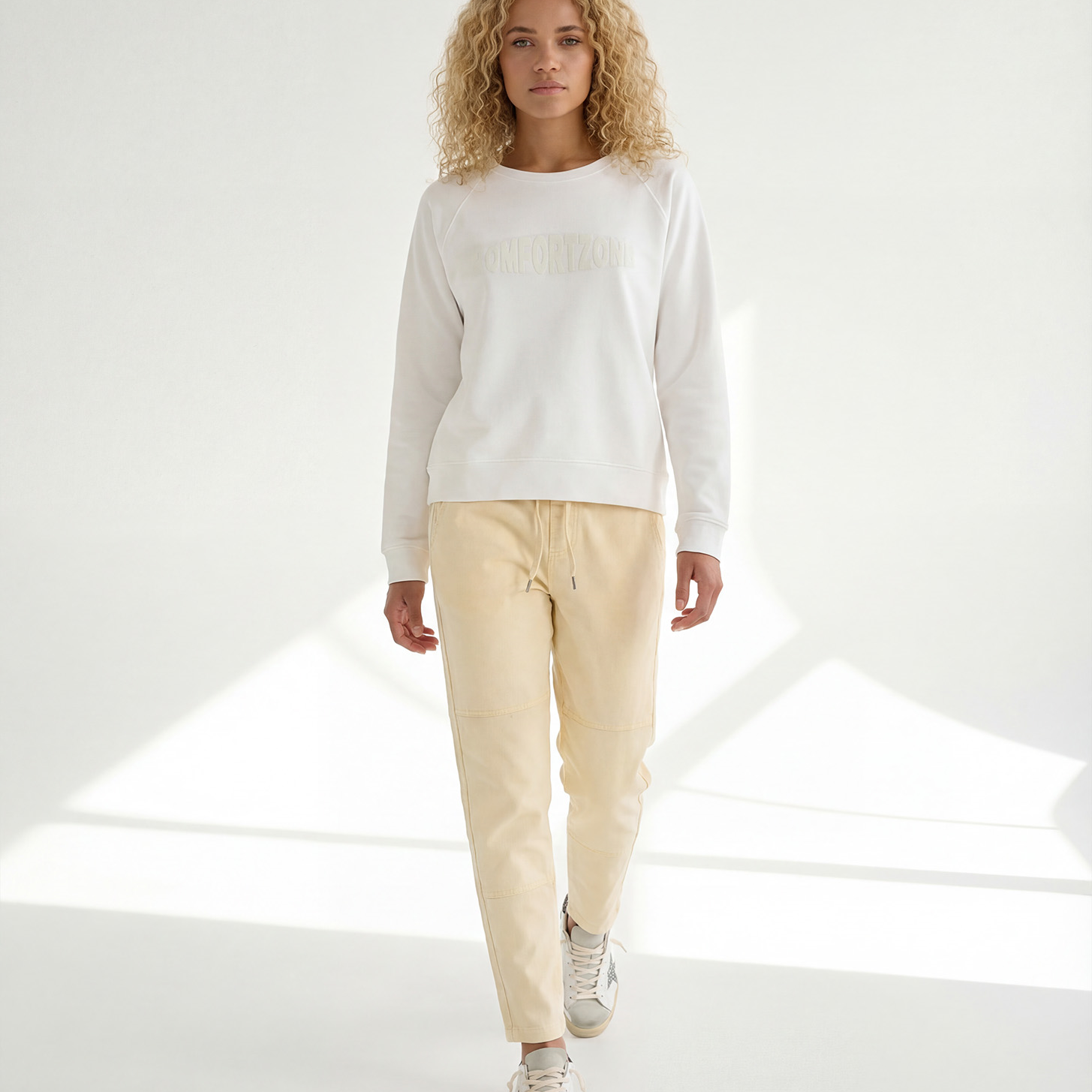 Homepage - top right - 6 products